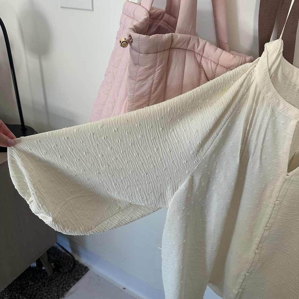 Rose & Olive Cream Textured Long Sleeve Blouse